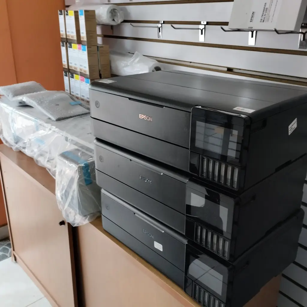 [CP0329] USADA - IMPRESORA MULTIFUNCIONAL EPSON ECOTANK L8180 - USADA COMO NUEVA.